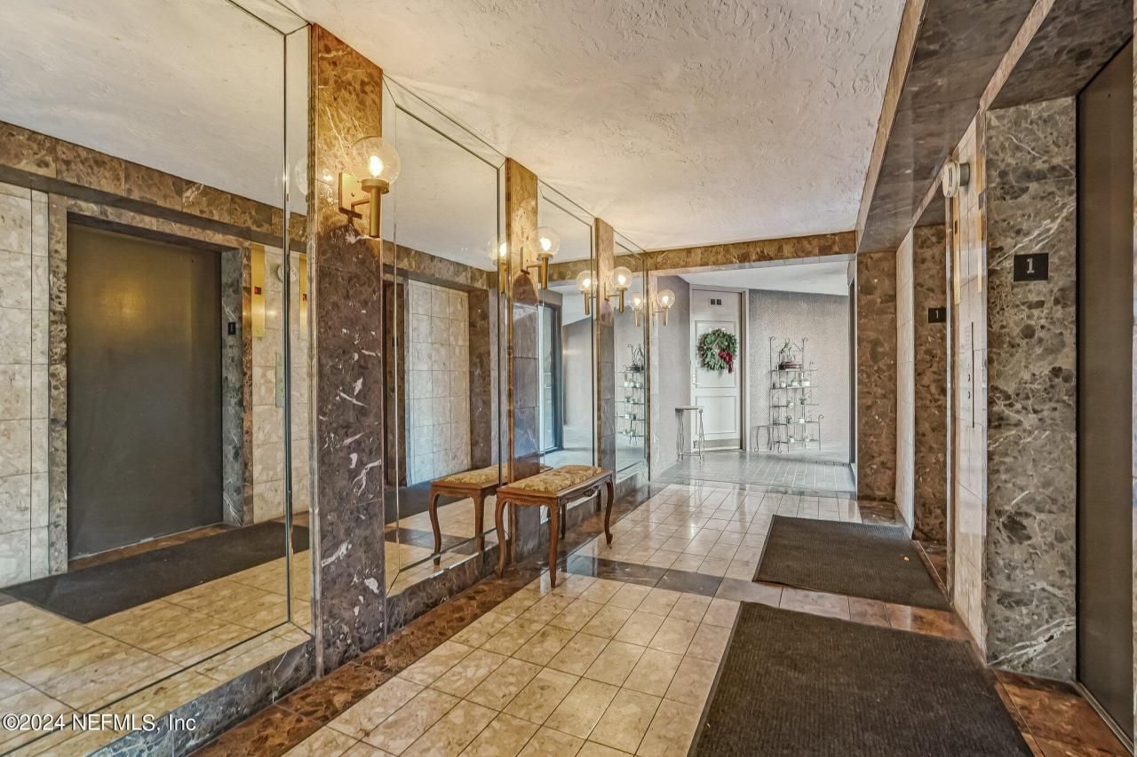 4401 Lakeside Drive, Unit 903, Jacksonville, FL 32210 Photo