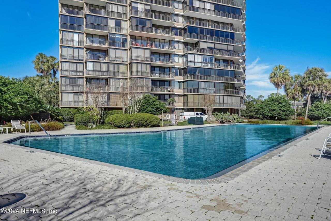 4401 Lakeside Drive, Unit 903, Jacksonville, FL 32210 Photo