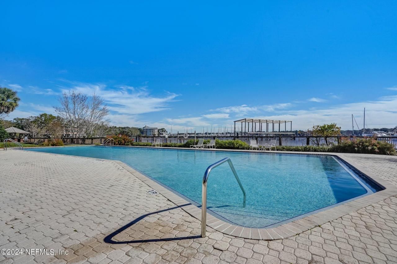 4401 Lakeside Drive, Unit 903, Jacksonville, FL 32210 Photo