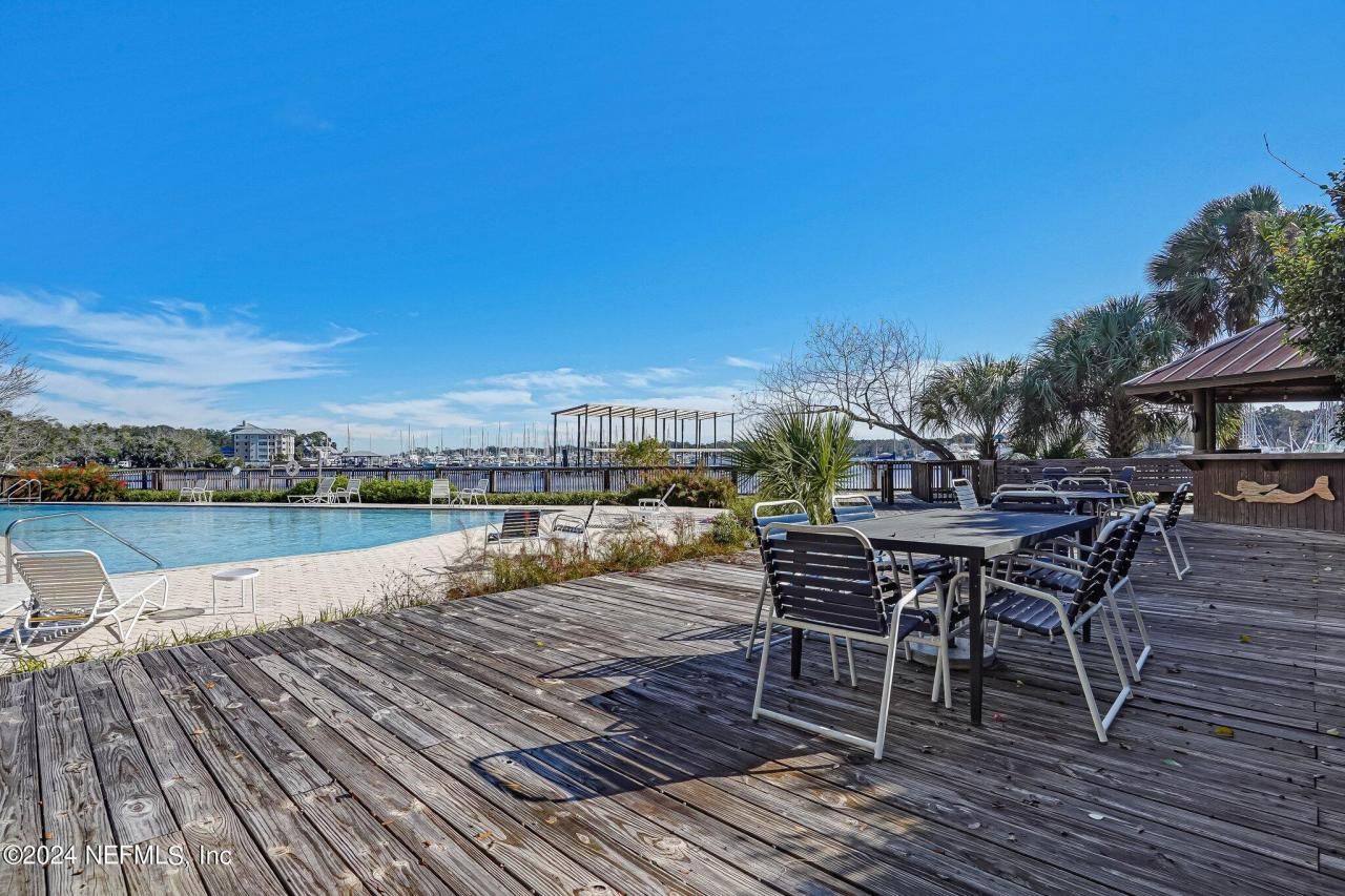 4401 Lakeside Drive, Unit 903, Jacksonville, FL 32210 Photo