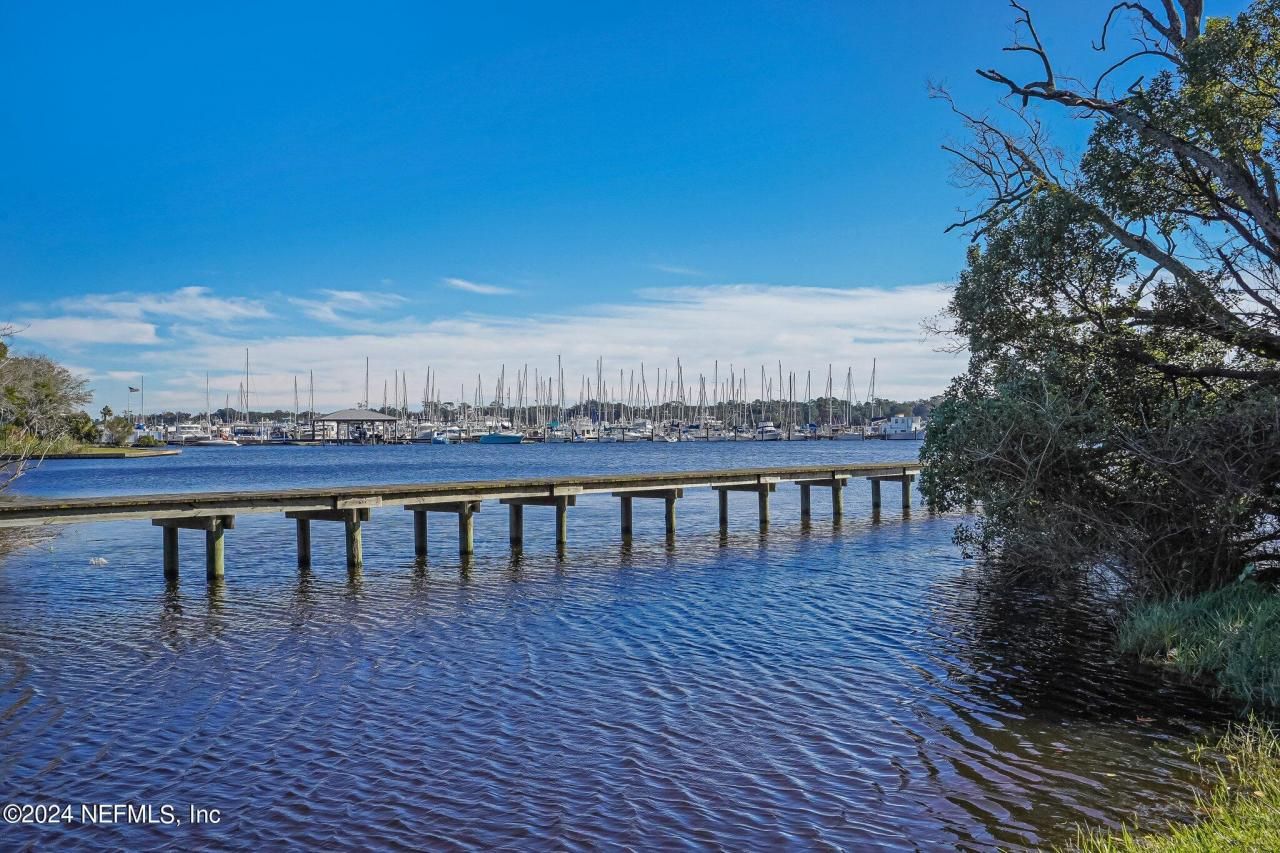 4401 Lakeside Drive, Unit 903, Jacksonville, FL 32210 Photo