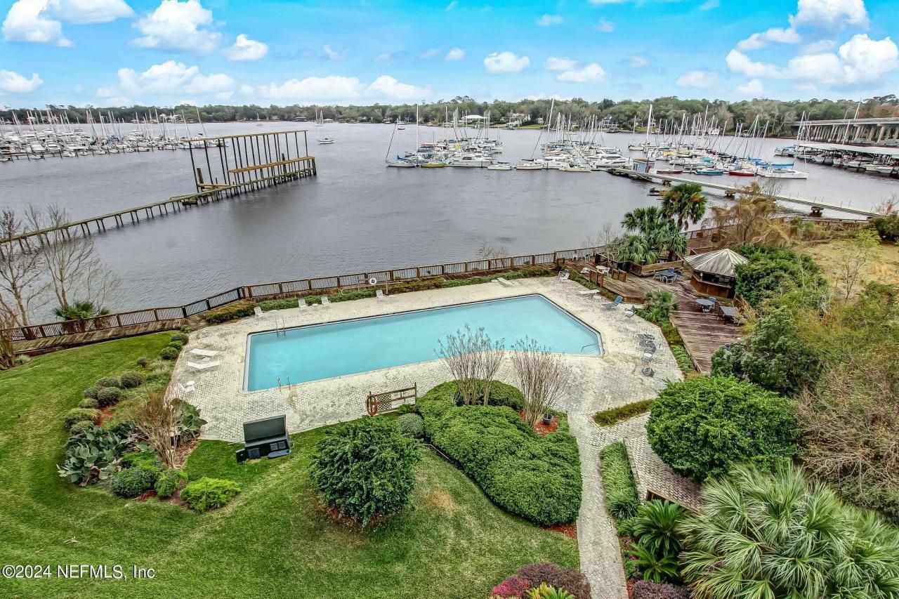 4401 Lakeside Drive, Unit 903, Jacksonville, FL 32210 Photo