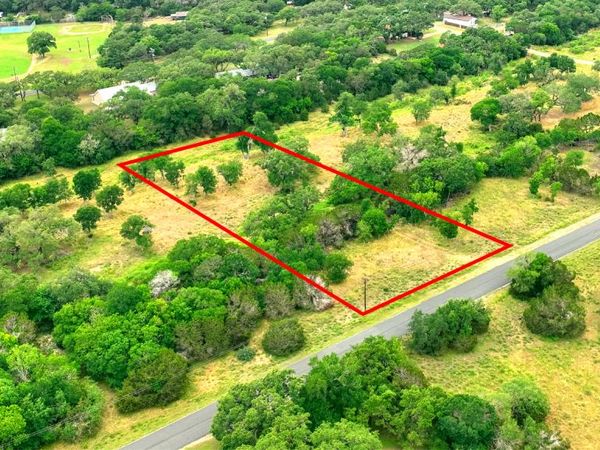 7064 CIRCLE OAK DR, Bulverde, TX 78163