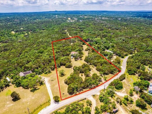 901 Todo LN, Driftwood, TX 78619