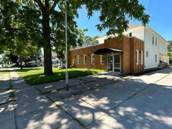 80375 MAIN Street, Memphis, MI 48041