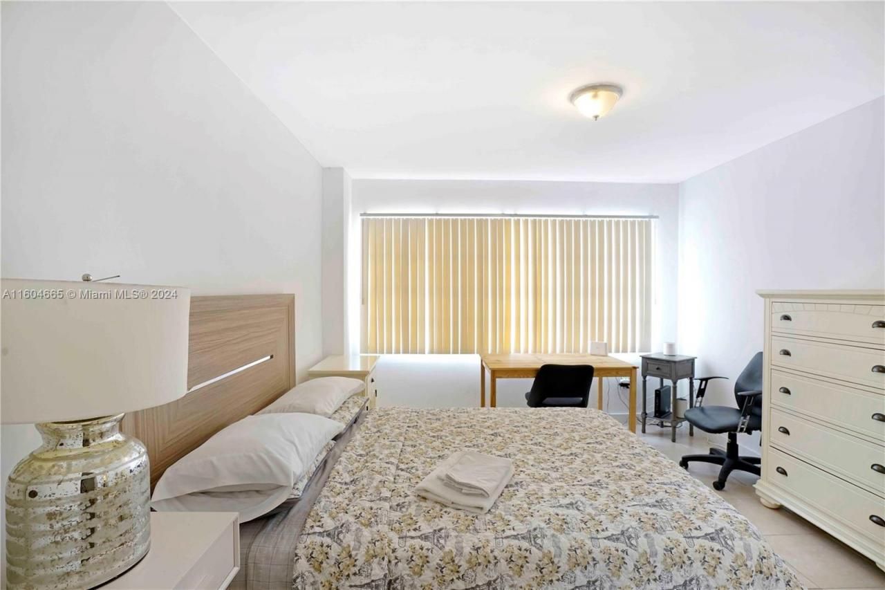 624 NW 11th St, Miami, FL 33136 Photo