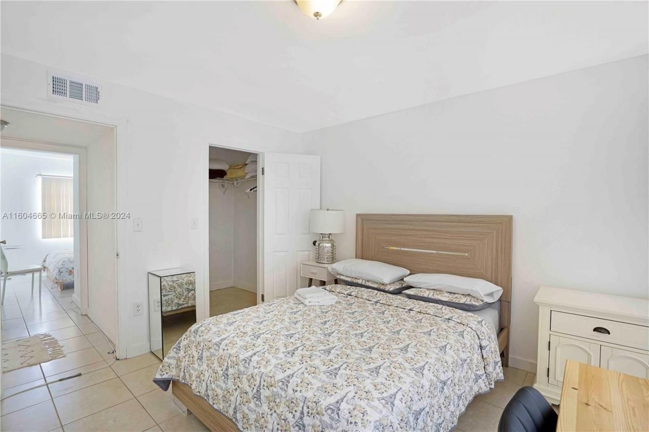 624 NW 11th St, Miami, FL 33136 Photo