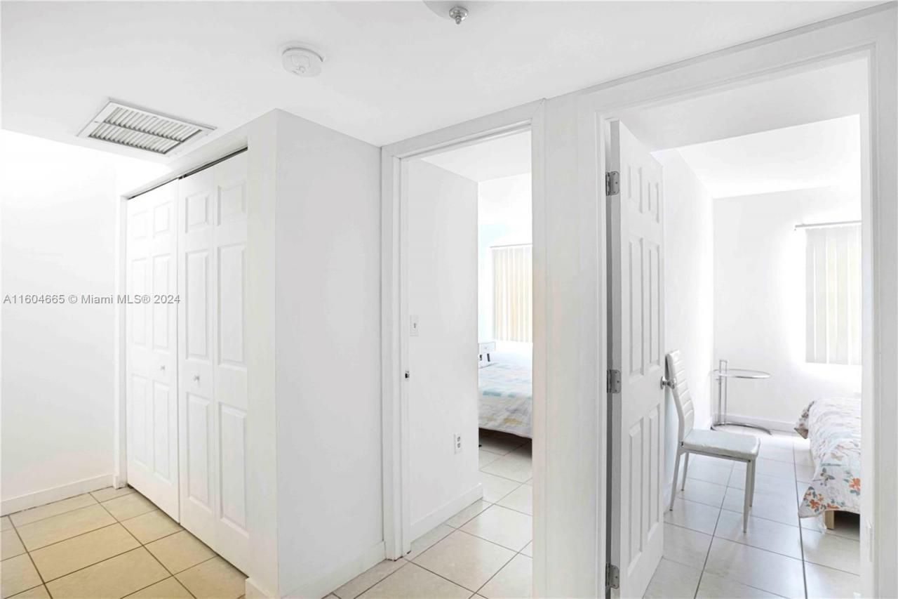 624 NW 11th St, Miami, FL 33136 Photo