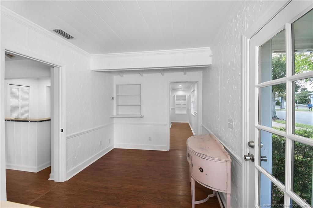 300 SE Detroit Avenue, Stuart, FL 34994 Photo