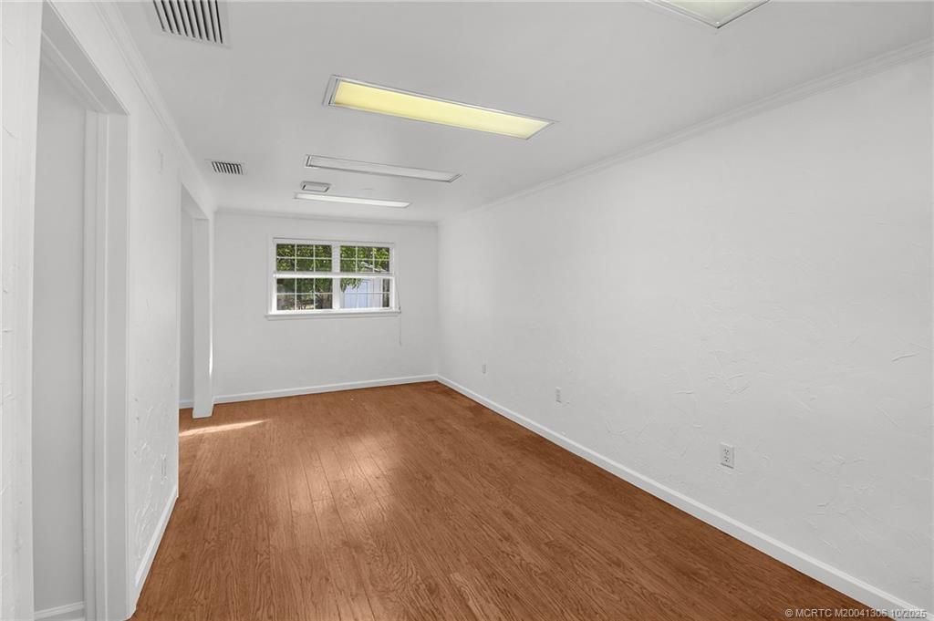 300 SE Detroit Avenue, Stuart, FL 34994 Photo