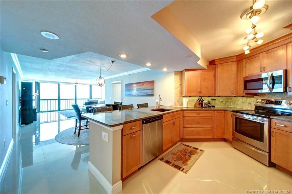 8800 S Ocean Drive, Unit 905, Jensen Beach, FL 34957 Photo