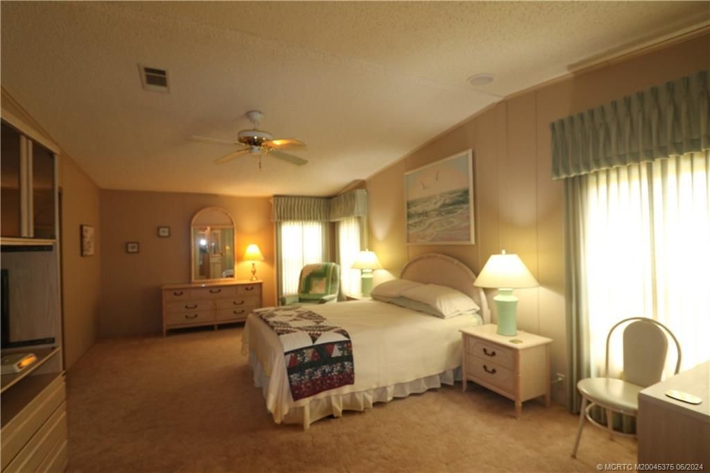 16235 SW Indianwood Circle, Indiantown, FL 34956 Photo