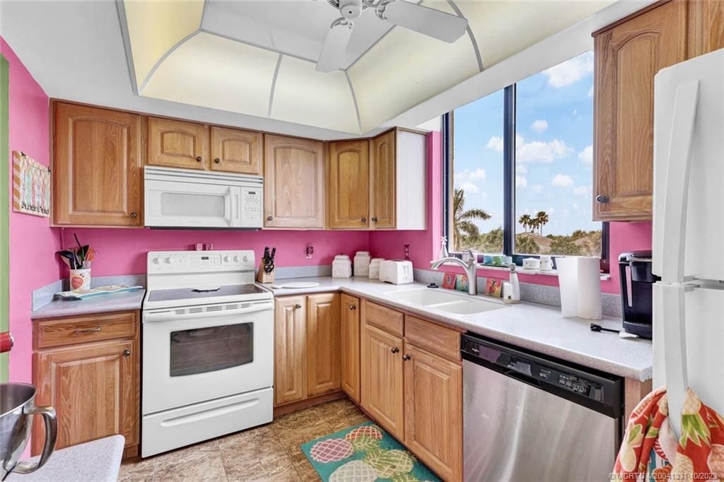 3392 NE Causeway Boulevard, Unit 304, Jensen Beach, FL 34957 Photo