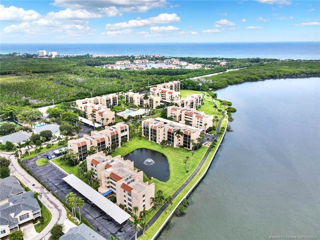 3392 NE Causeway Boulevard, Unit 304, Jensen Beach, FL 34957 Photo