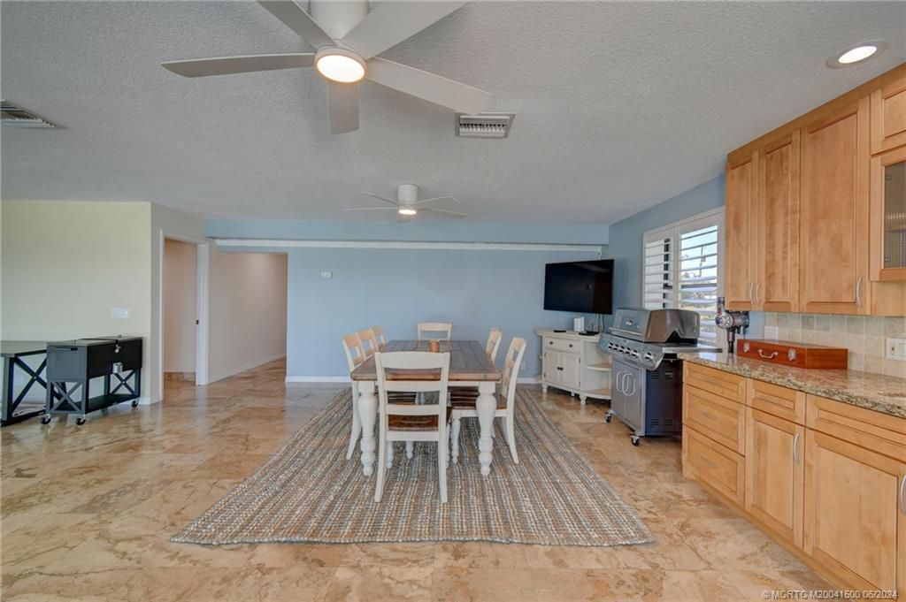 26 SW Riverway Boulevard, Palm City, FL 34990 Photo