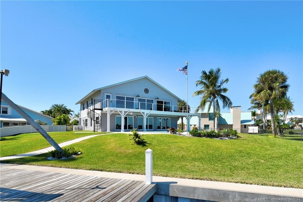 26 SW Riverway Boulevard, Palm City, FL 34990 Photo