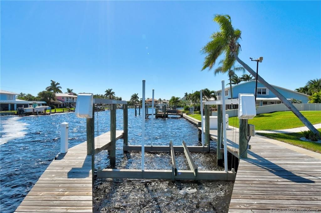 26 SW Riverway Boulevard, Palm City, FL 34990 Photo