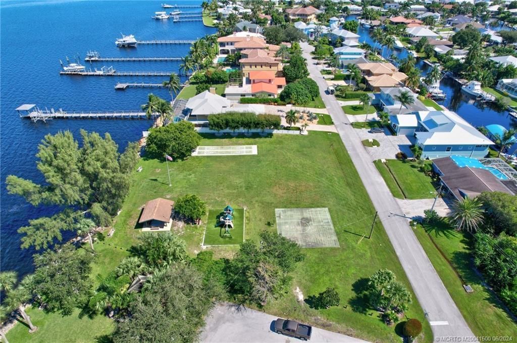 26 SW Riverway Boulevard, Palm City, FL 34990 Photo