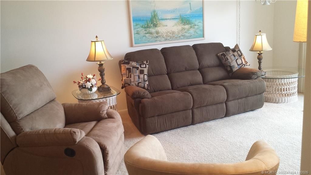 40 NE Plantation Road, Unit 209, Stuart, FL 34996 Photo