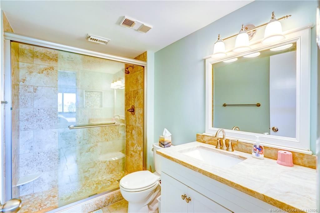 40 NE Plantation Road, Unit 209, Stuart, FL 34996 Photo