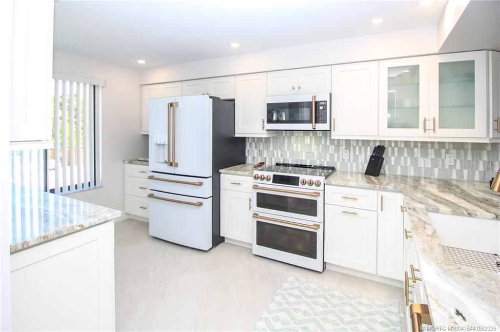 4440 NE Sandpebble Trace, Unit 201, Stuart, FL 34996 Photo