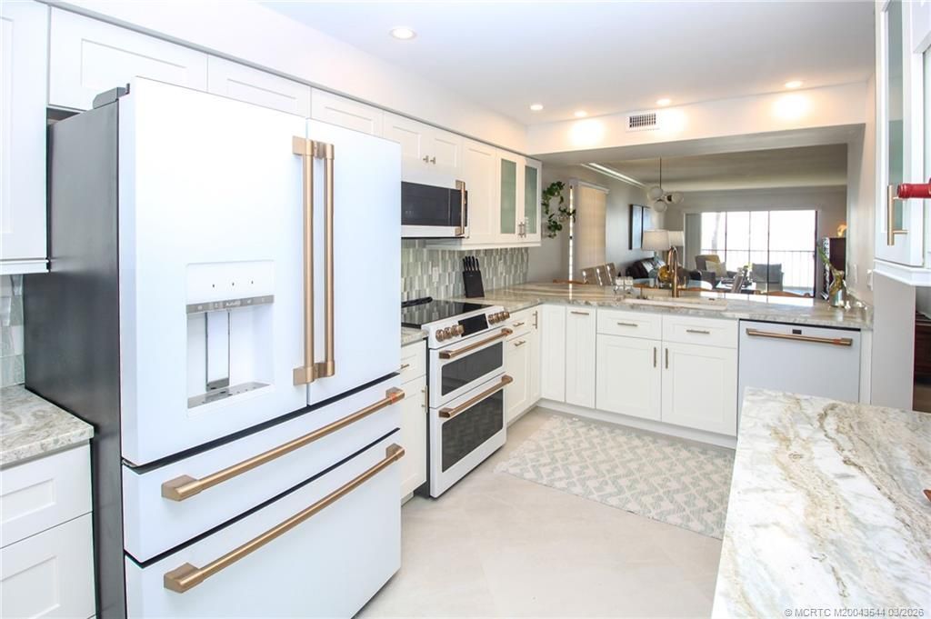 4440 NE Sandpebble Trace, Unit 201, Stuart, FL 34996 Photo