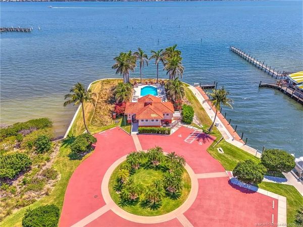 1528 NE Outrigger Landings Drive, Unit 208, Jensen Beach, FL 34957