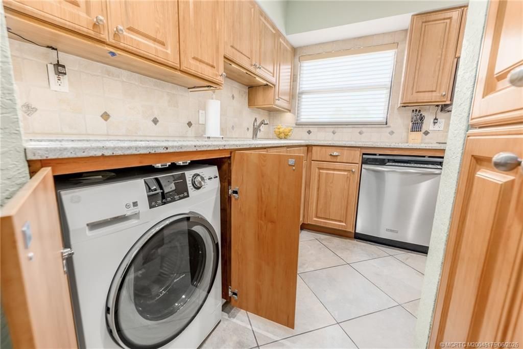 3901 SE Saint Lucie Boulevard, Unit 37, Stuart, FL 34997 Photo