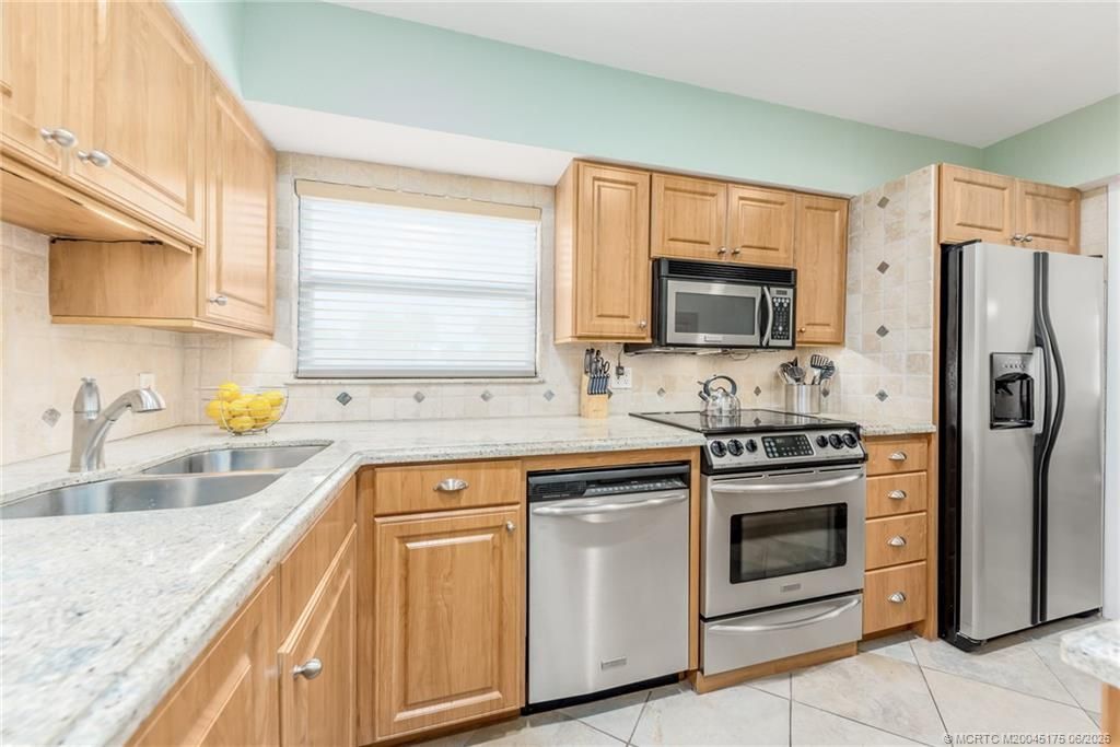 3901 SE Saint Lucie Boulevard, Unit 37, Stuart, FL 34997 Photo