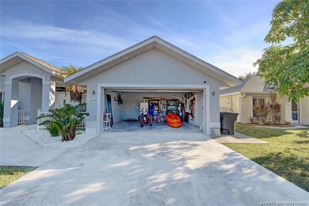 1309 Carlton Ct., Fort Pierce, FL 34949 Photo