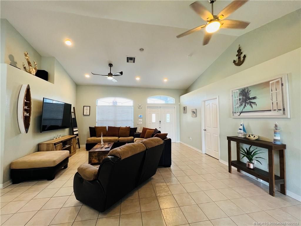 1309 Carlton Ct., Fort Pierce, FL 34949 Photo