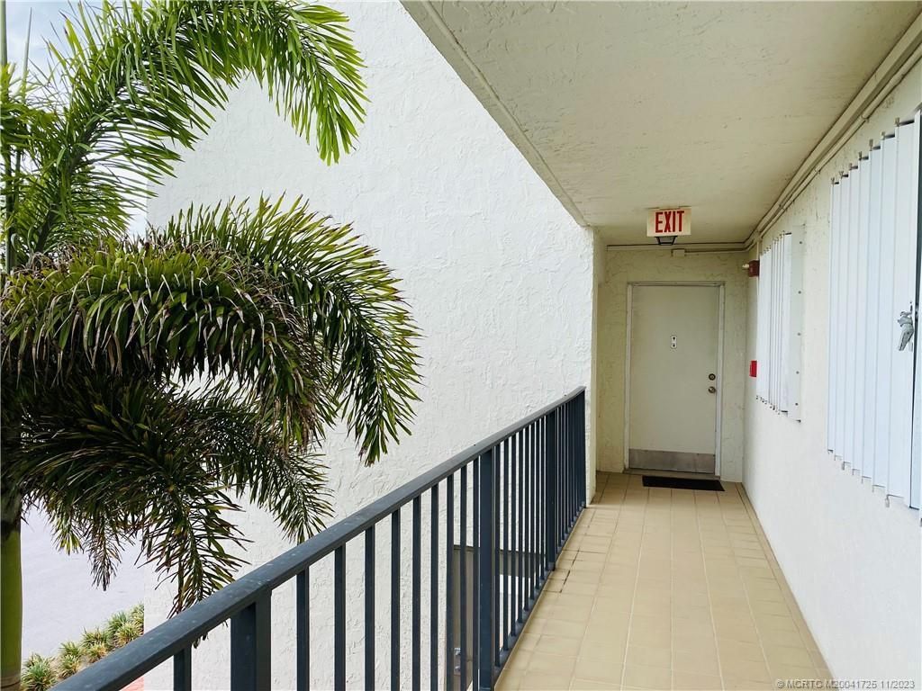 9400 S Ocean Drive, Unit 201B, Jensen Beach, FL 34957 Photo