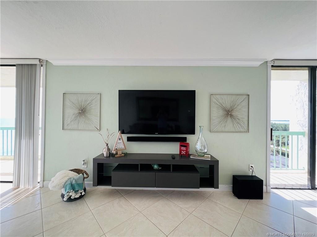 9900 S Ocean Drive, Unit 810, Jensen Beach, FL 34957 Photo