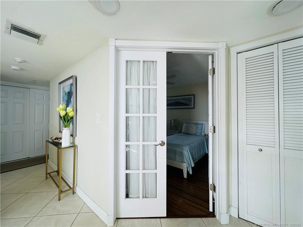9900 S Ocean Drive, Unit 810, Jensen Beach, FL 34957 Photo