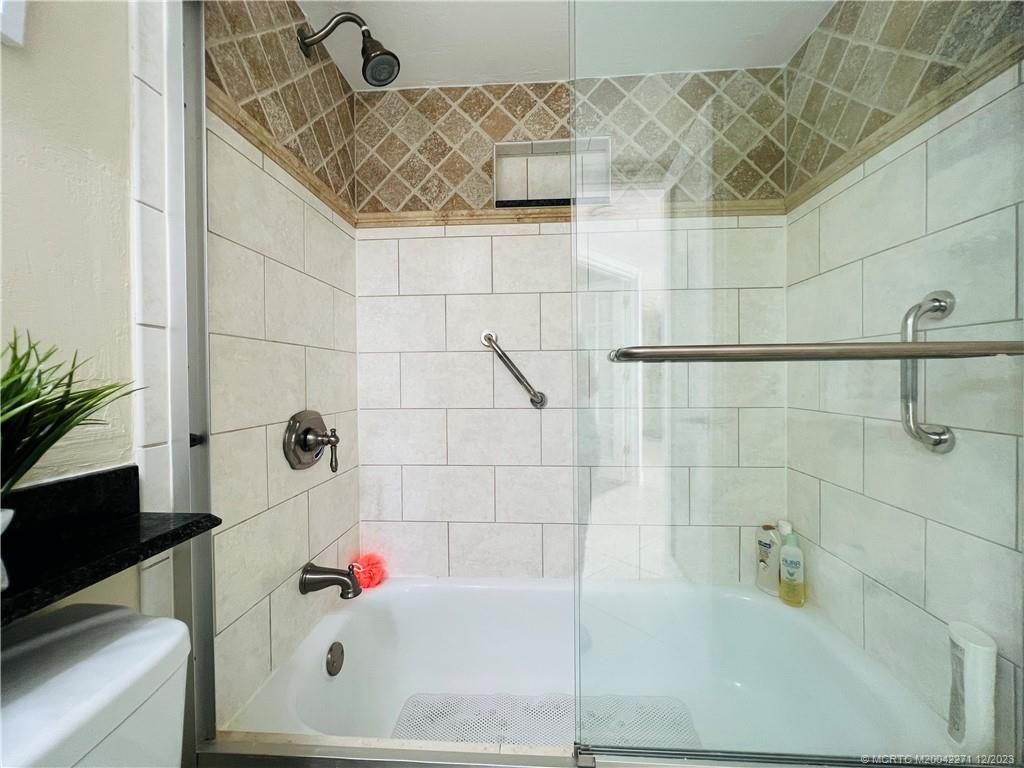 9900 S Ocean Drive, Unit 810, Jensen Beach, FL 34957 Photo