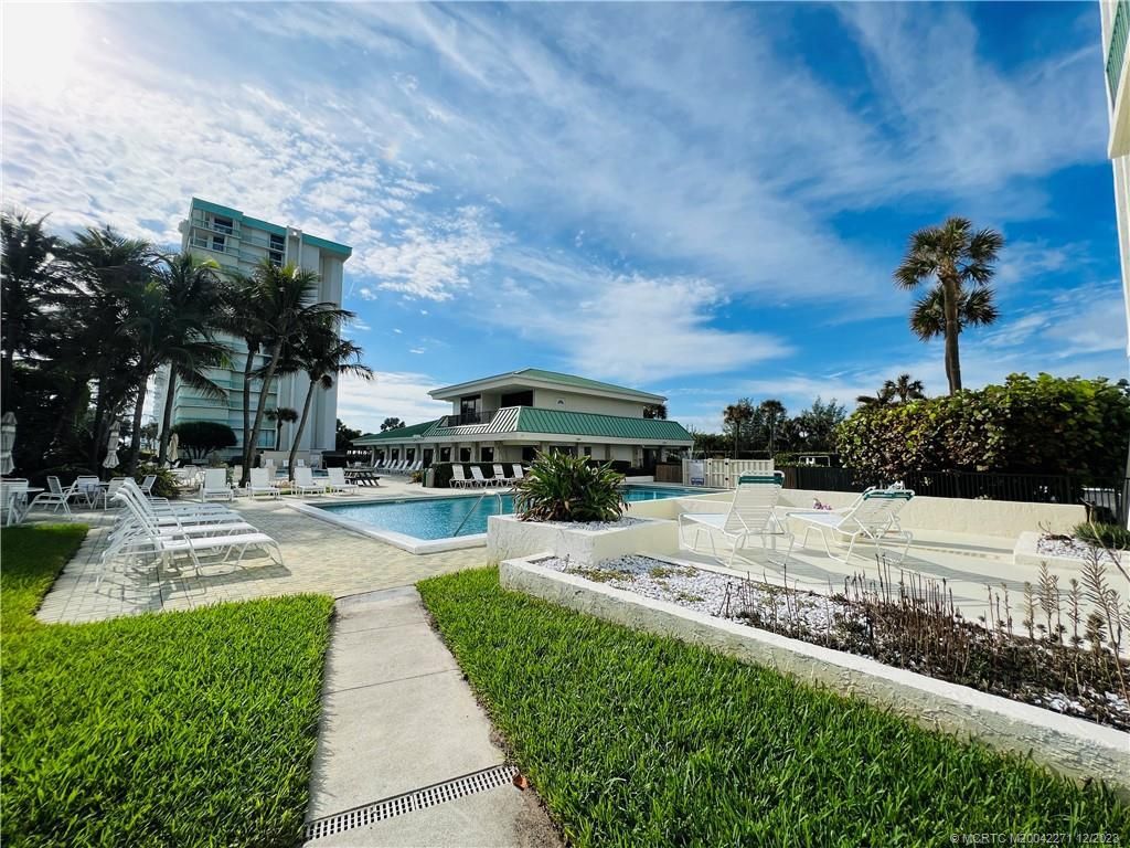 9900 S Ocean Drive, Unit 810, Jensen Beach, FL 34957 Photo