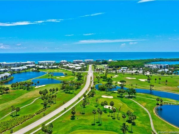 411 NE Plantation Road, Unit 526, Stuart, FL 34996