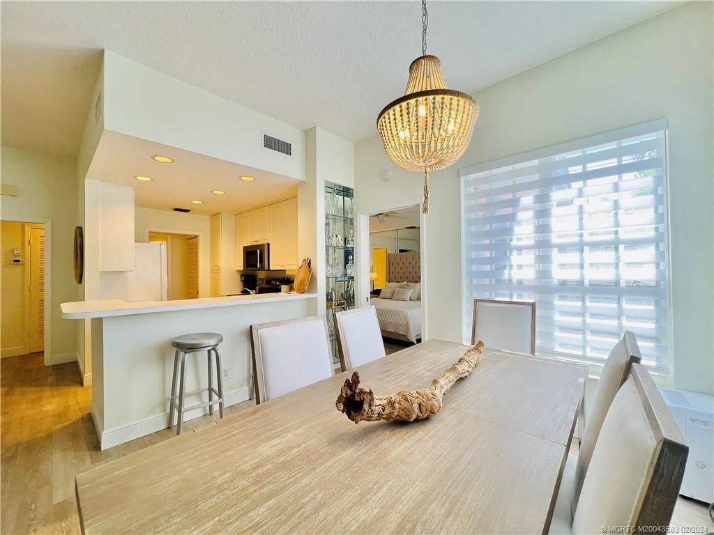 411 NE Plantation Road, Unit 526, Stuart, FL 34996 Photo