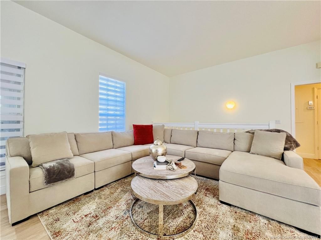 411 NE Plantation Road, Unit 526, Stuart, FL 34996 Photo