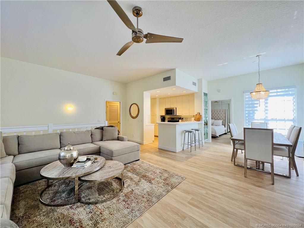 411 NE Plantation Road, Unit 526, Stuart, FL 34996 Photo