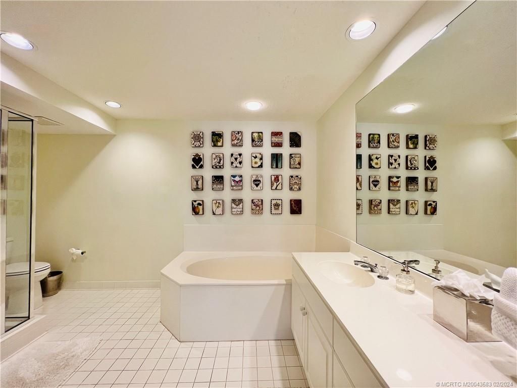 411 NE Plantation Road, Unit 526, Stuart, FL 34996 Photo