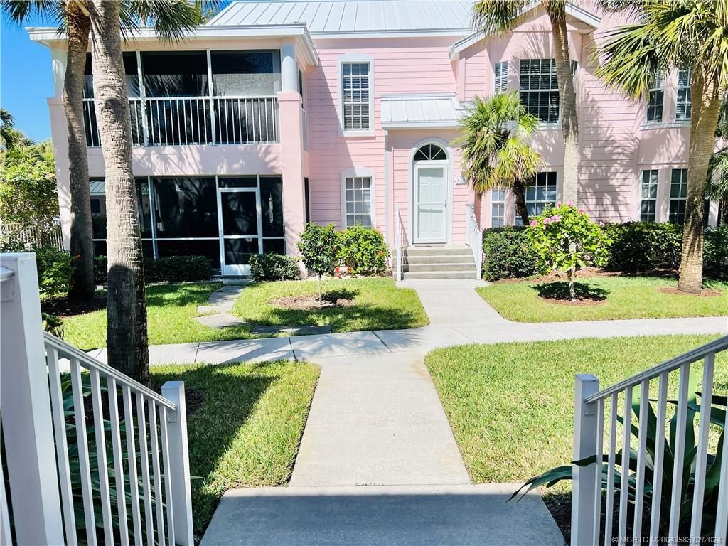 411 NE Plantation Road, Unit 526, Stuart, FL 34996 Photo