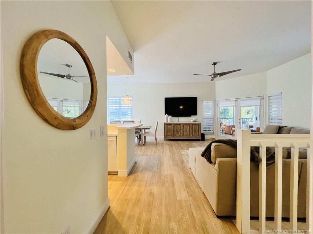 411 NE Plantation Road, Unit 526, Stuart, FL 34996 Photo