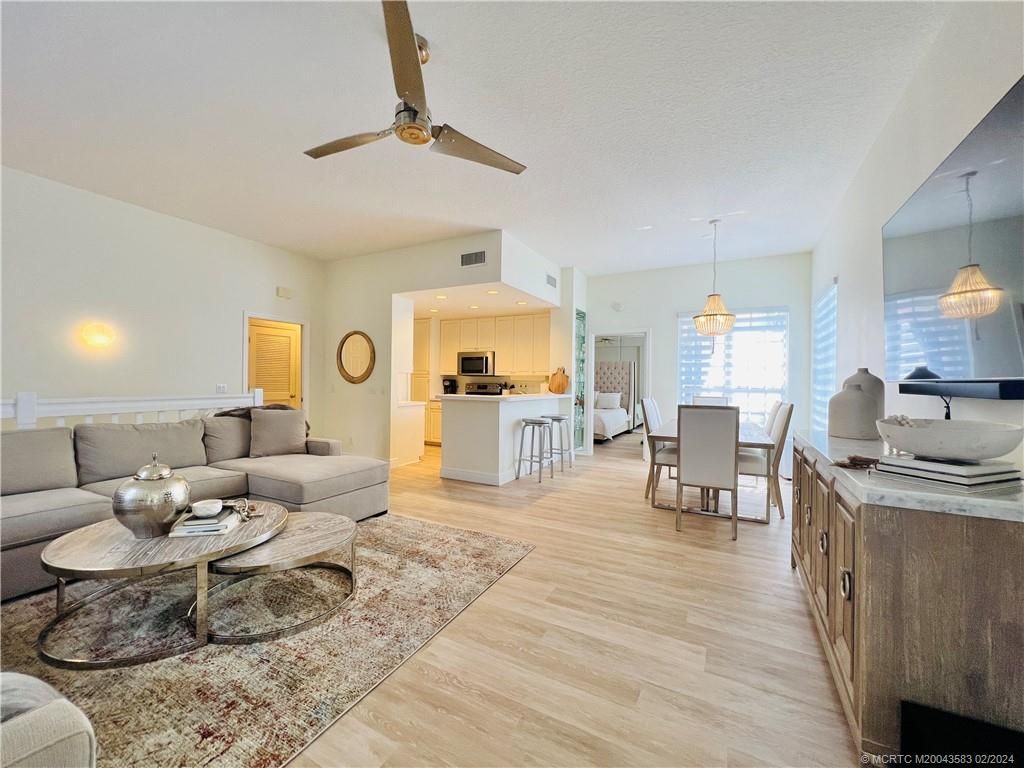 411 NE Plantation Road, Unit 526, Stuart, FL 34996 Photo