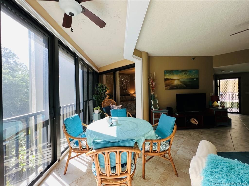 221 NE Plantation Road, Unit 215, Stuart, FL 34996 Photo