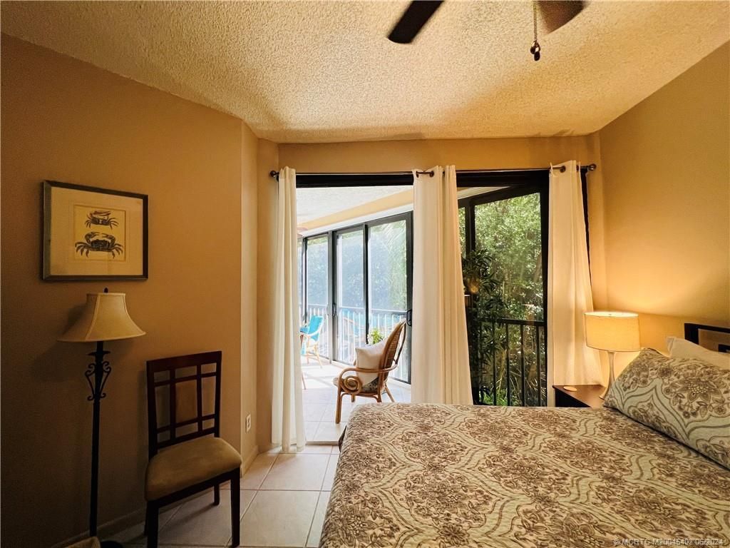 221 NE Plantation Road, Unit 215, Stuart, FL 34996 Photo