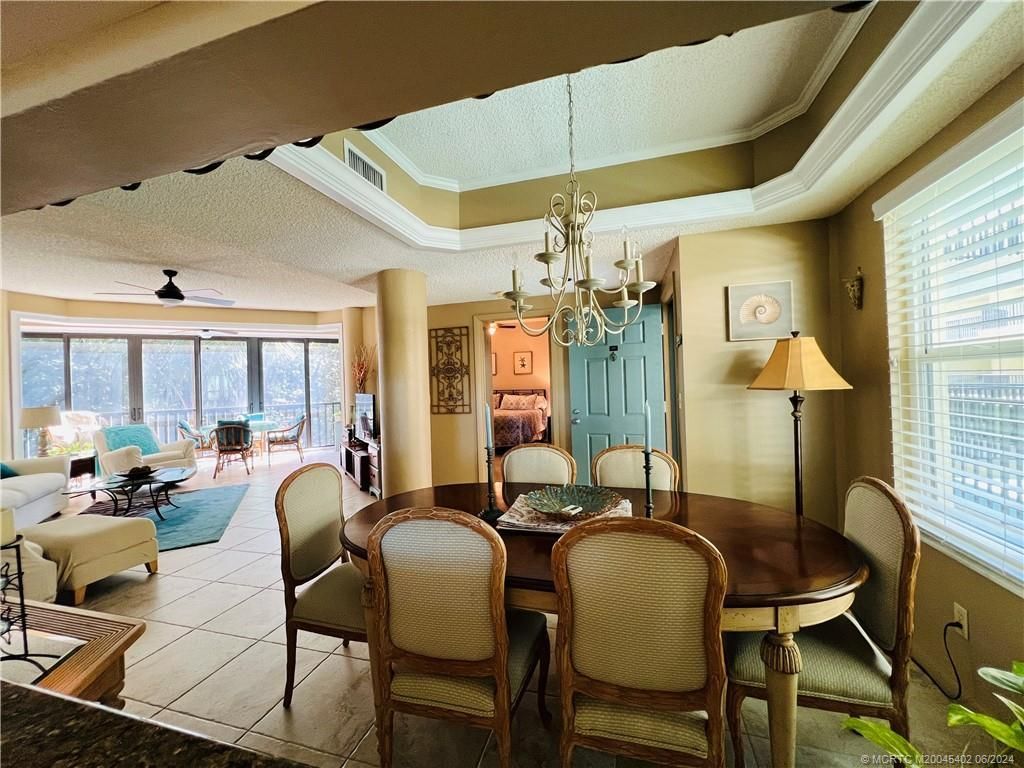 221 NE Plantation Road, Unit 215, Stuart, FL 34996 Photo