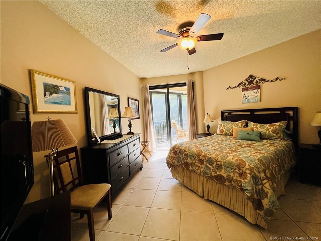 221 NE Plantation Road, Unit 215, Stuart, FL 34996 Photo