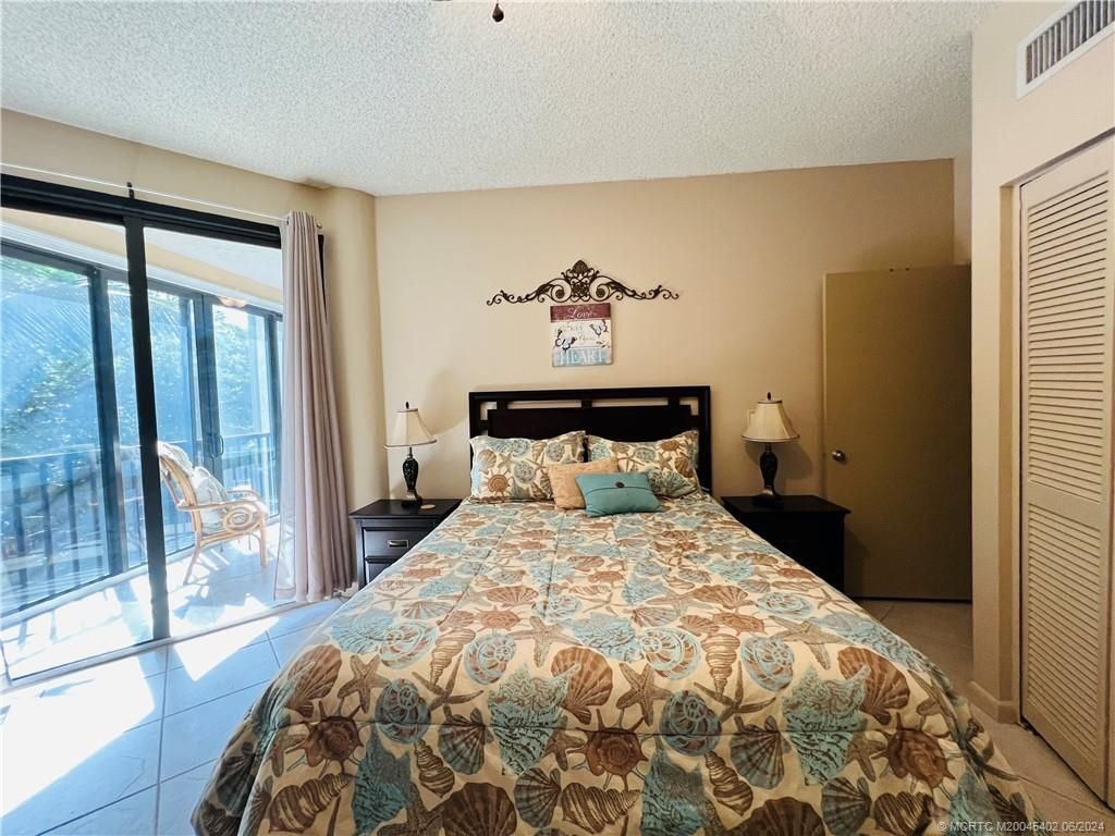 221 NE Plantation Road, Unit 215, Stuart, FL 34996 Photo