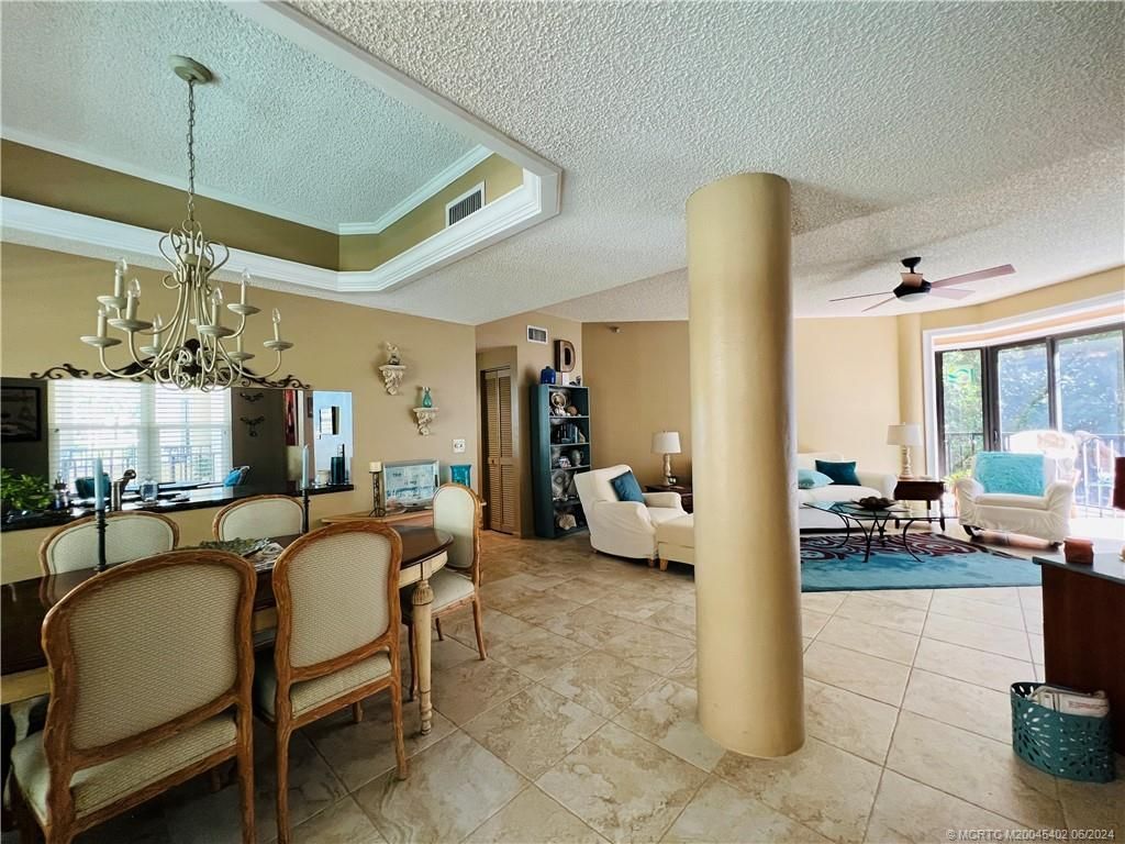 221 NE Plantation Road, Unit 215, Stuart, FL 34996 Photo